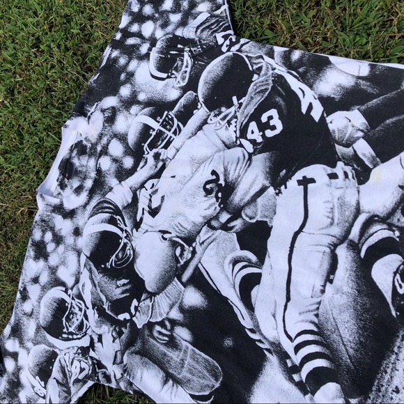 Vintage 80’s | All-over NFL Print Shirt XL - Picture 2 of 4